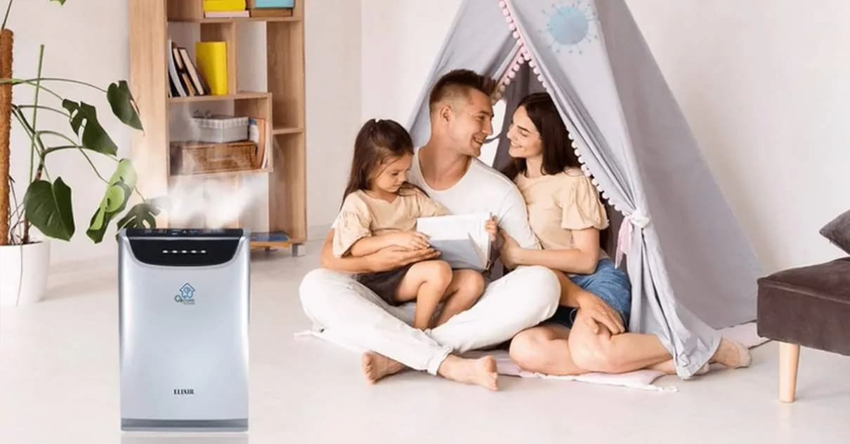 Indoor humidifier in use — humidity and air quality science